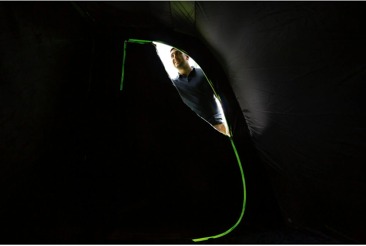 Coleman Weathermaster 4XL BlackOut Air Tent - Image 7